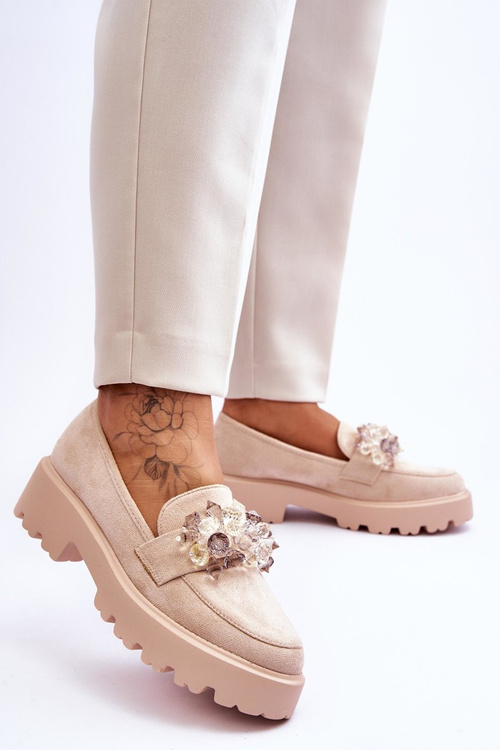 Жіночі лофери на платформі з прикрасами бежеві Brenda