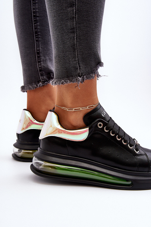 Жіноче спортивне взуття GOE KK2N4073 чорний