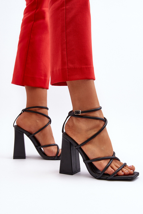 Стильні чорні босоніжки на високих підборах Josette