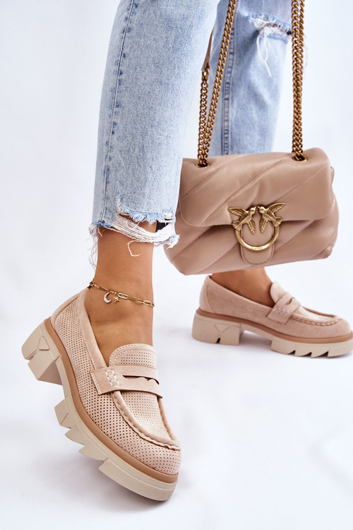 Жіночі лофери на підборах бежеві Fletcher