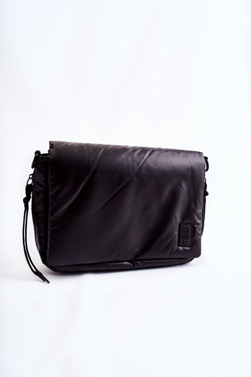 Жіноча сумка Big Star KK574015 чорна