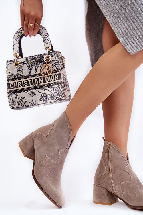 Замшеві чоботи на підборах бежеві Resso