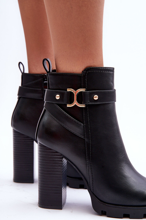 Шкіряні чоботи на високих підборах Чорні Liani