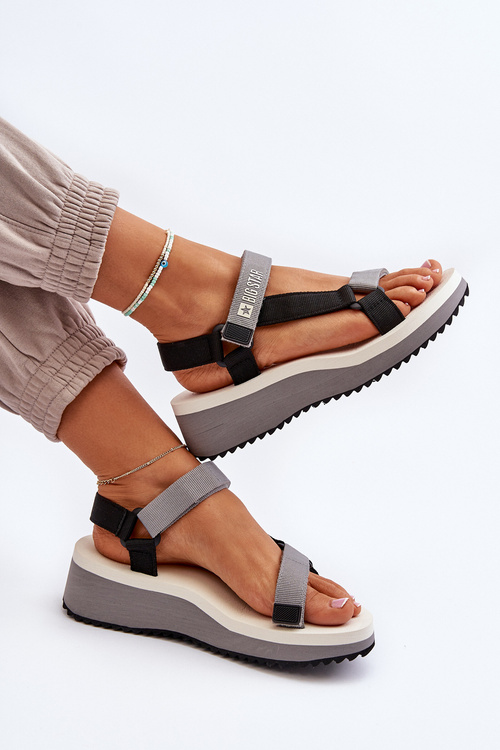 Жіночі босоніжки на платформі та танкетці Big Star NN274A054 сірі