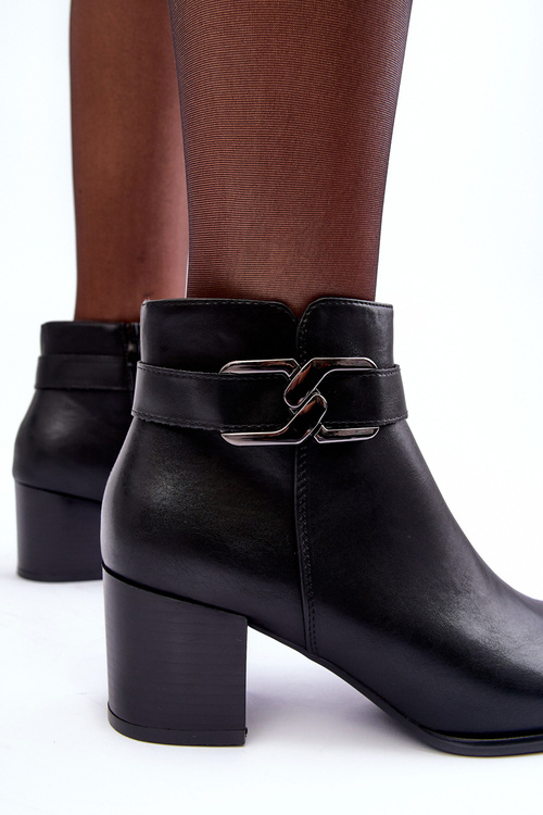 Жіночі теплі черевики з декором Black Astrid