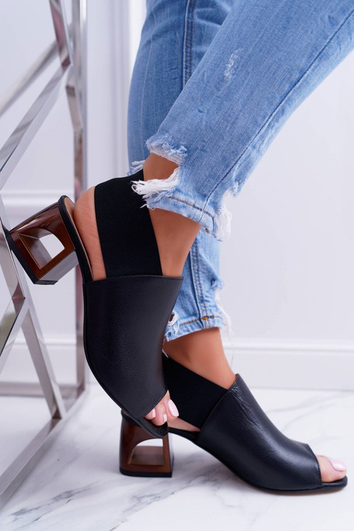 Чорні шкіряні босоніжки без лямок Laura Messi 1919