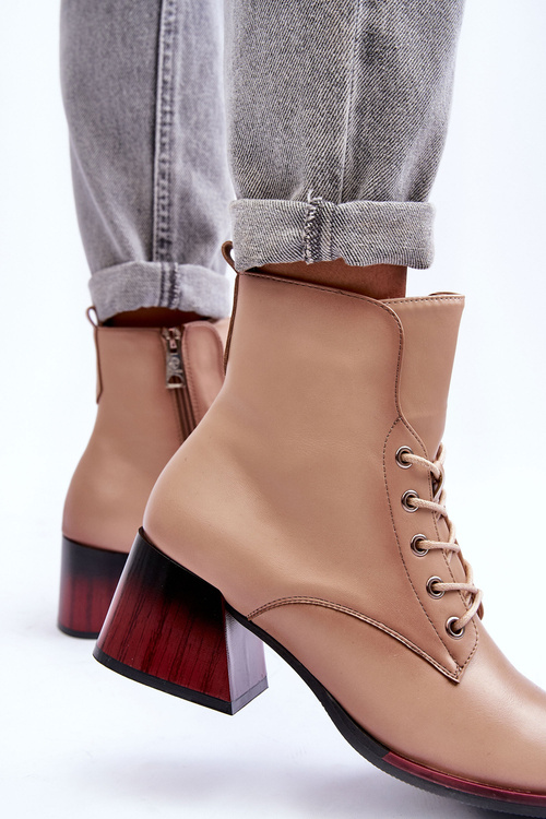 Шкіряні чоботи на підборах бежеві Luloshe