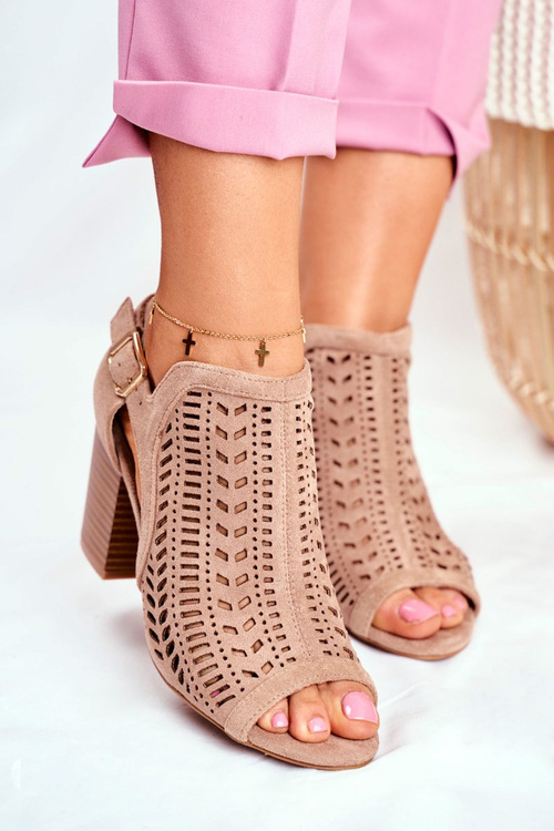 Жіночі чоботи з вирізаною замшею весна Beyond Us