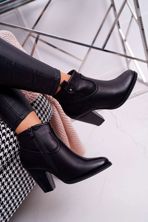 Жіночі черевики на шпильці чорні Memfis