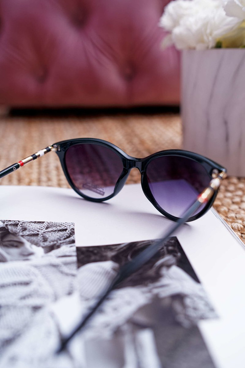 Чорно-зелені сонцезахисні окуляри Prius PR-V13