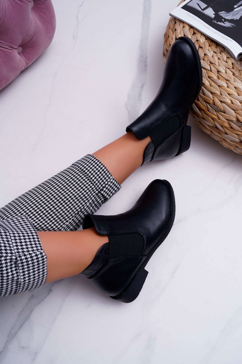 Жіночі черевики на плоскій підошві Чорні Estacanto