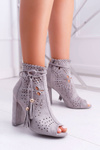 Жіночі чоботи на шпильці замшеві сірі Corinne