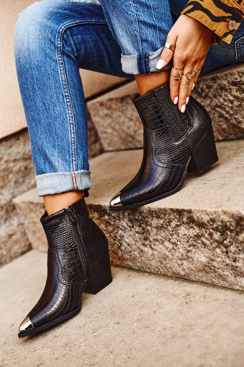 Жіночі чоботи на високому каблуці чорні Atticus