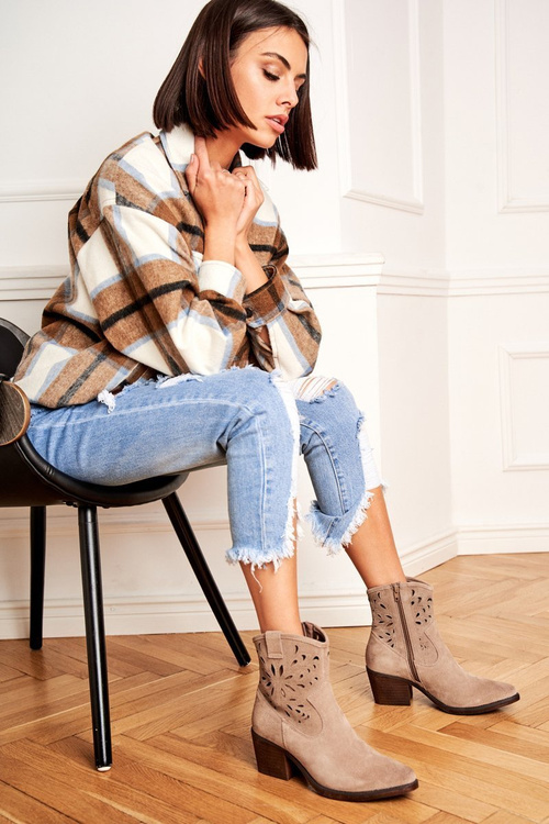 Жіночі шкіряні чоботи бежеві Barski 12622