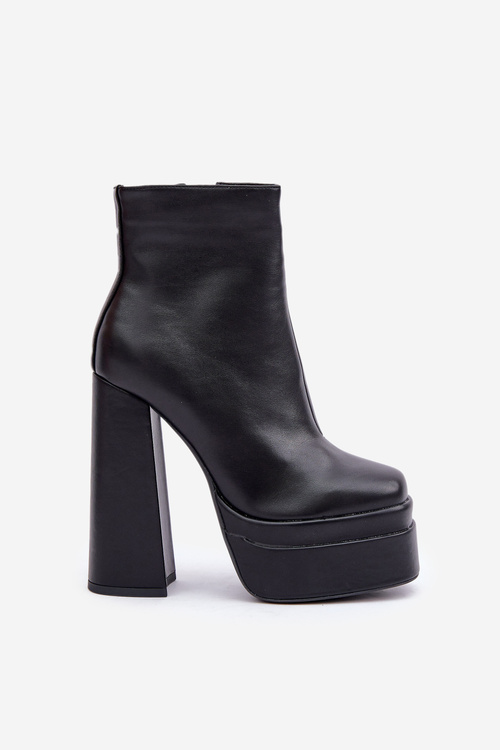 Чоботи На Масивній Платформі І Каблуку Утеплені Чорні Selahra