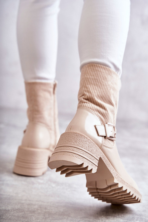 Жіночі теплі черевики на масивному каблуці бежеві Marinela