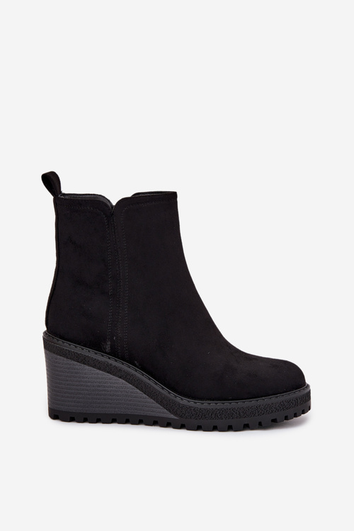 Утеплені Черевики На Танкетці З Еко Замші Чорні Mavona