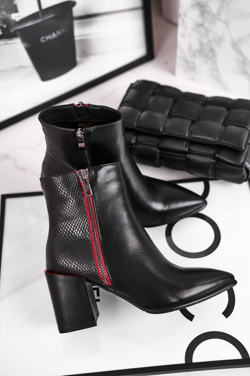 Жіночі чоботи з прикрашеним стовпчиком Black Lippi