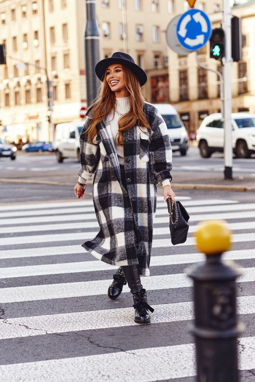 Утеплені чоботи з металевими перлами і стрічкою Black Perla