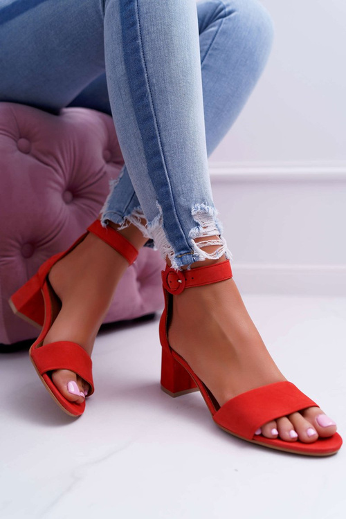 Жіночі шкіряні замшеві босоніжки Maciejka червоні 04141-08/00-5