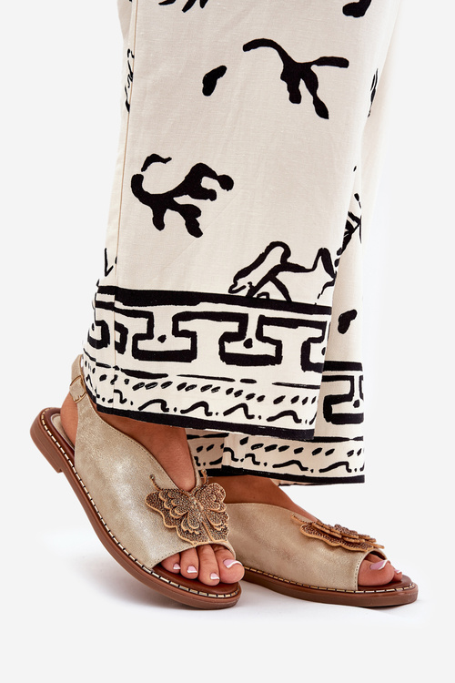 Жіночі сандалі на плоскому каблуці з прикрасою золоті Setorina