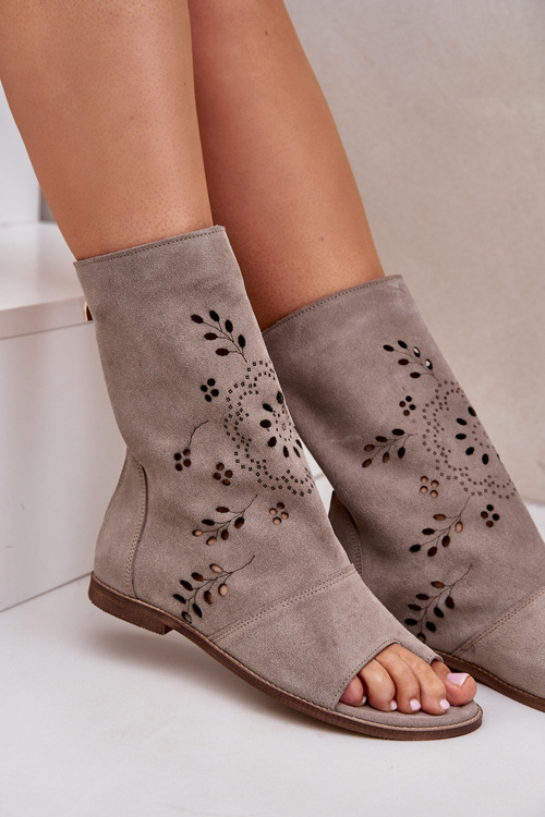 Жіночі замшеві босоніжки на блискавці Zazoo 3437 бежеві