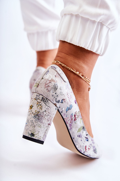 Бежеві замшеві човники з квітами Kellany