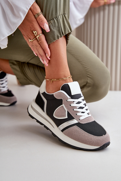 Жіночі кросівки з блискітками чорні Velaniela