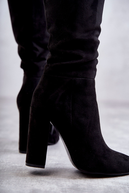 Класичні замшеві чоботи на підборах Schwarz Tressa