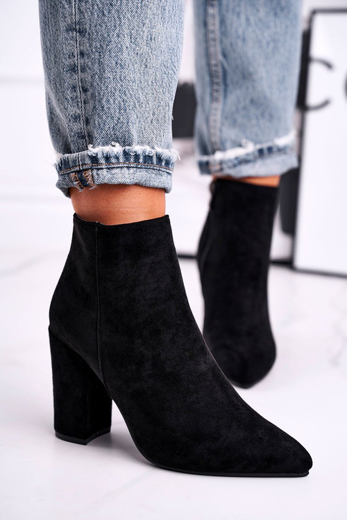 Жіночі чоботи на шпильці замшеві чорні акули