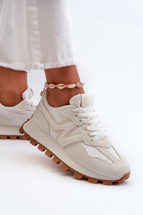 Жіночі білі спортивні кросівки Kalelia