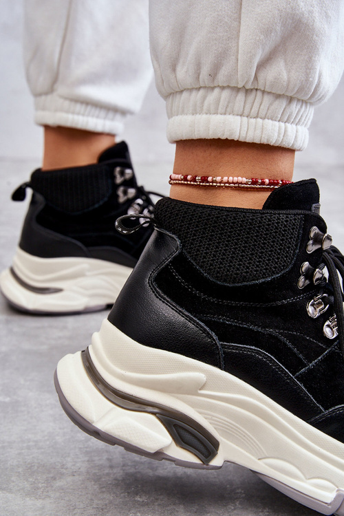 Жіноче високе спортивне взуття GOE KK2N4098 Чорний