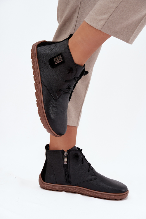 Шкіряні жіночі босоніжки Barefoot з декоративним елементом Zazoo 30072 Чорні