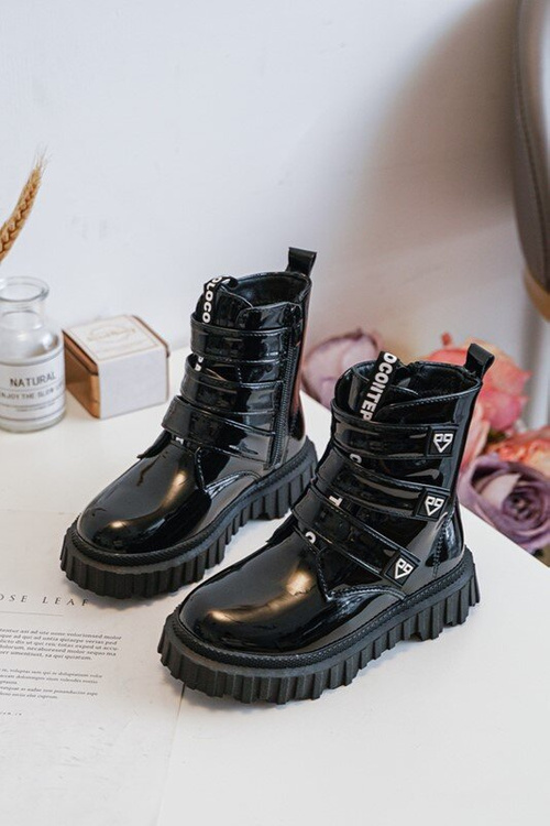 Чорні чоботи на підкладці для дівчинки