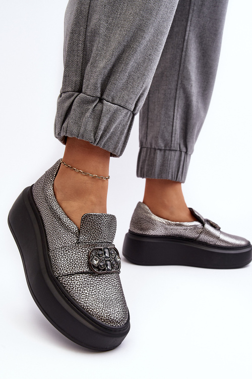 Шкіряні жіночі туфлі на платформі з декором Laura Messi 2697/810 Silver