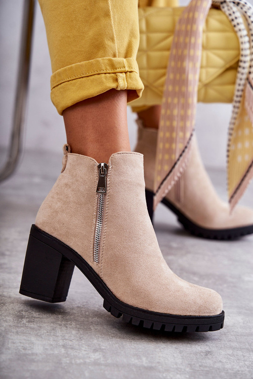 Замшеві Чоботи на високих підборах на блискавці Світло-бежеві Sevione