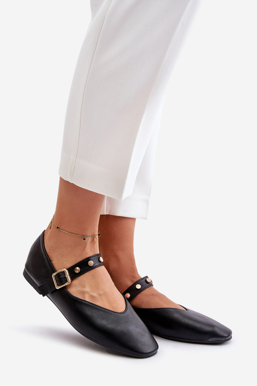 Чорні балетки з екошкіри з ремінцем Alcionora