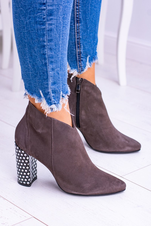 Елегантні замшеві черевики на шпильці Laura Messi хакі 1849