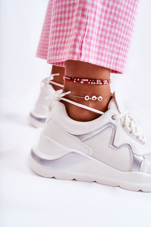 Жіночі модні кросівки білі Allie