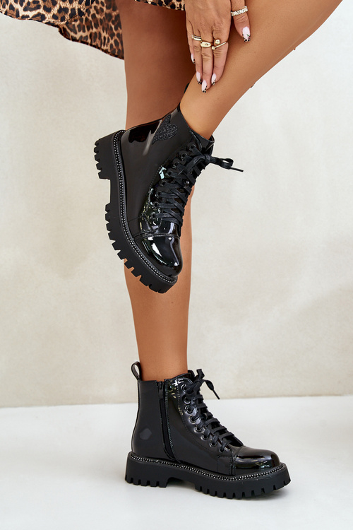 Лаковані ботильйони на блискавці та декоративному сердечку. Чорні Obeena