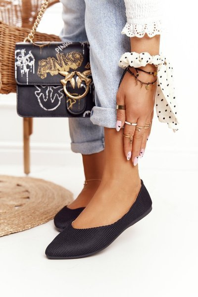 Витончені балетки з гострим носком Vinceza 2209 Чорні