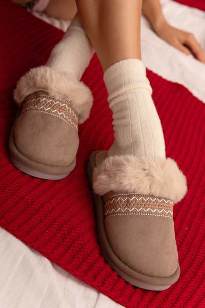 Демісезонні жіночі тапочки з хутром і вишивкою Хакі Devianne