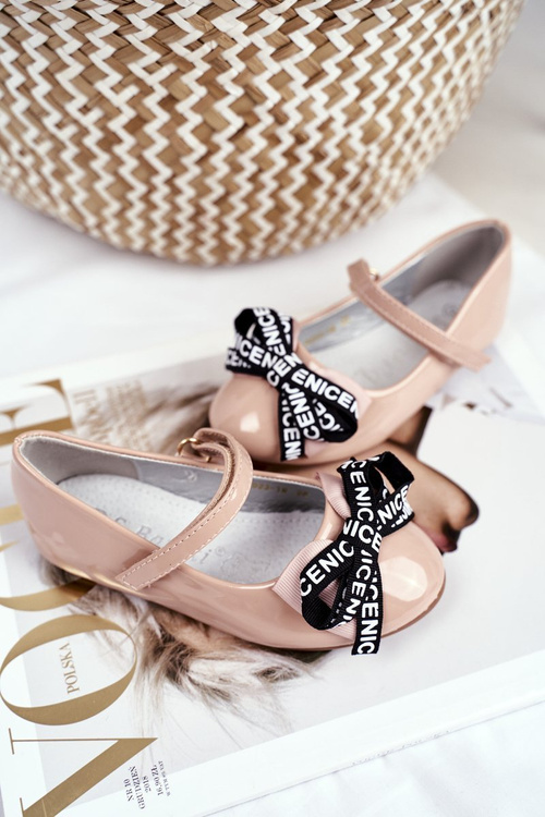 Дитячі бежеві балетки Mindi на липучці