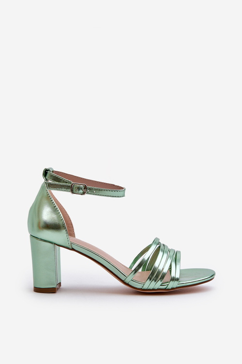 Чорні босоніжки з ремінцями Enitia