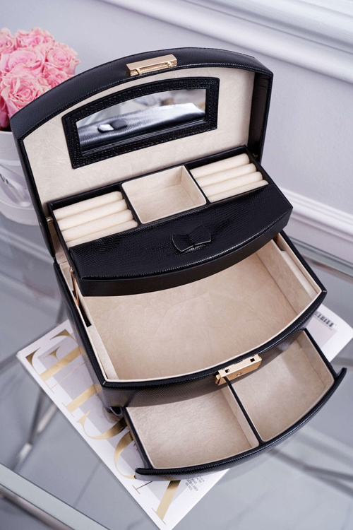 Шкатулка для прикрас NOBO чорна NBOX-I00-C020