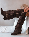 Жіночі чоботи на каблуку з золотими пряжками еко замшеві шоколадні Ісавель