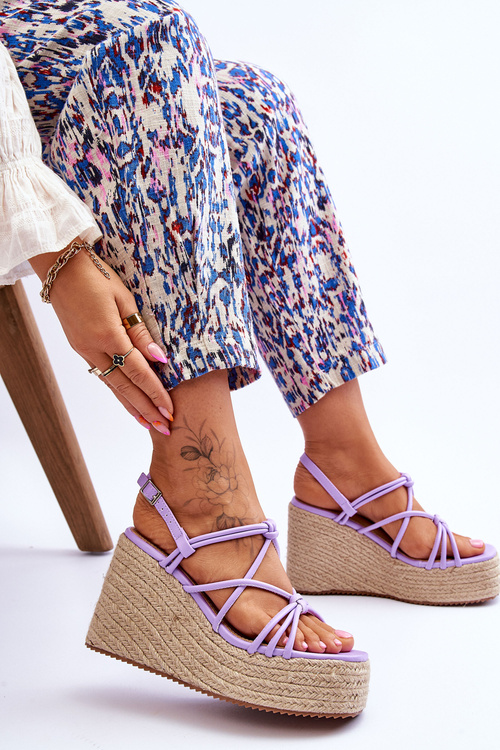 Модні босоніжки на танкетці з косою Фіолетовий Nessia