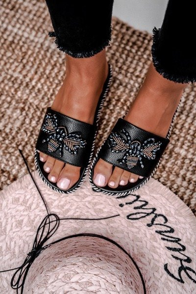 Жіночі шльопанці з орнаментом чорні тако