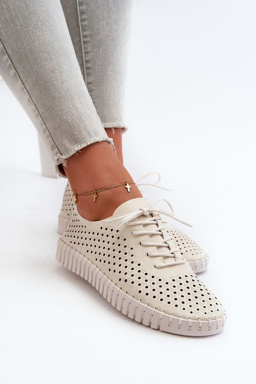 Шкіряні жіночі кросівки з мереживним малюнком бежеві Ilvima