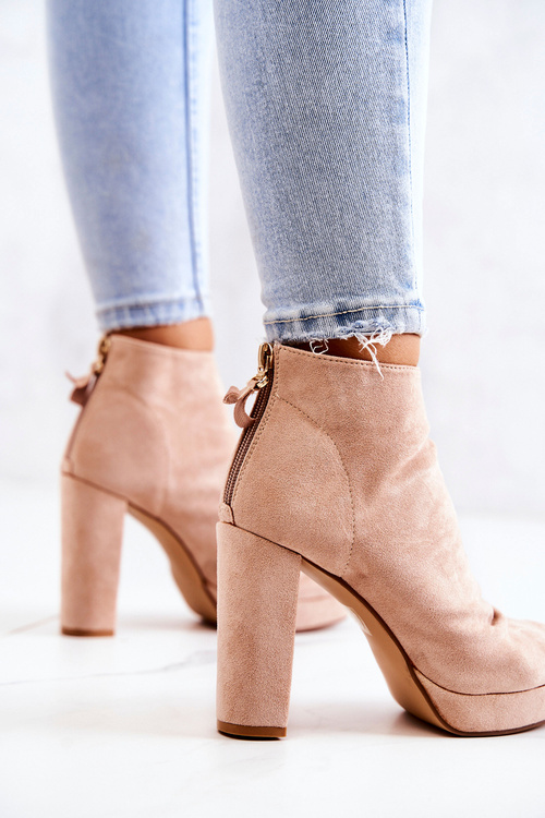 Чоботи на шпильці з відкритим носком, бежеві Adore